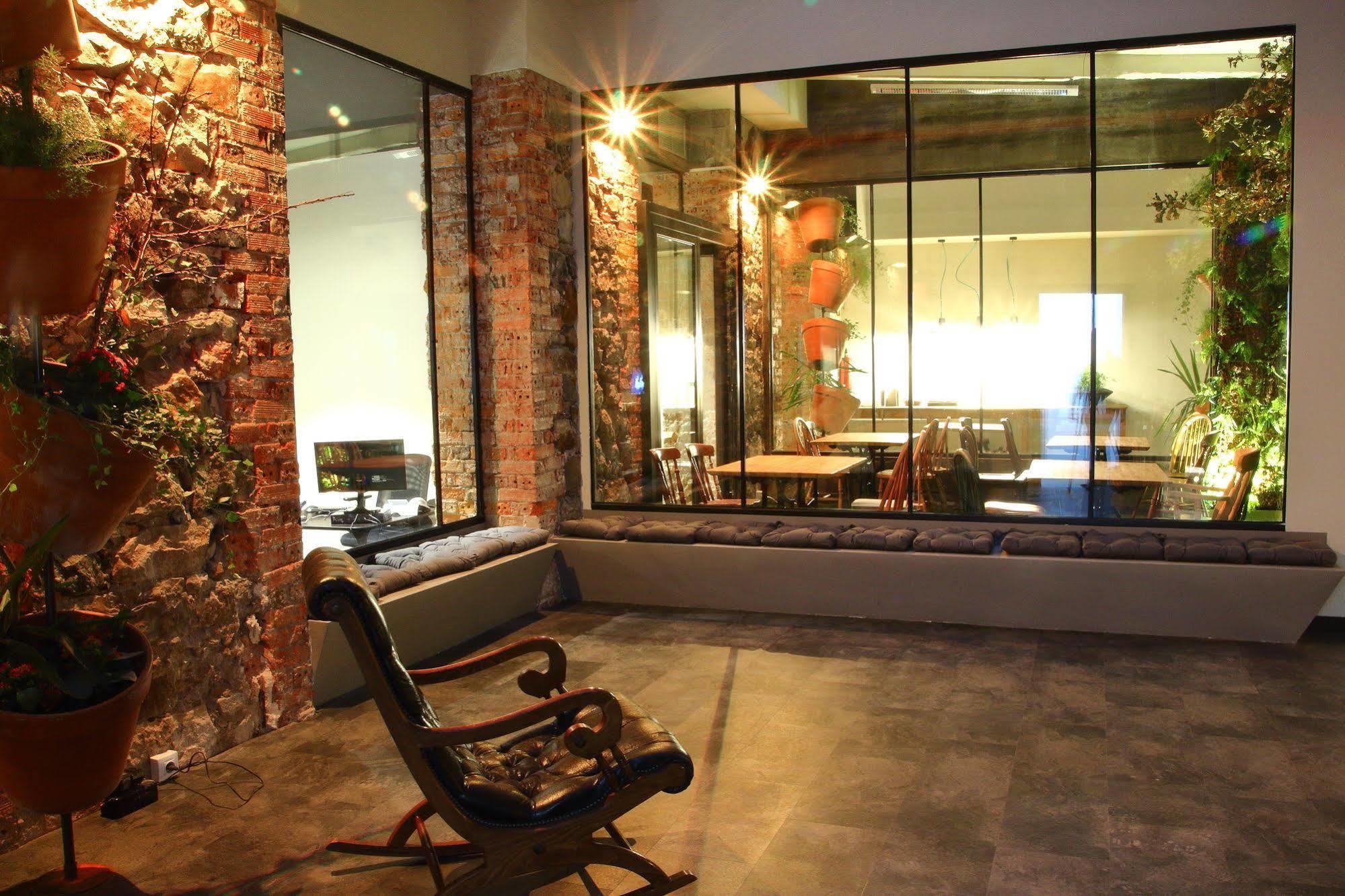 Poshtel Bilbao - Premium Hostel Экстерьер фото